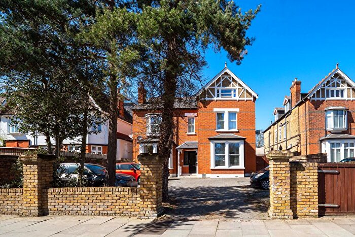 2 Bedroom Flat For Sale In Montpelier Avenue, Ealing, W5