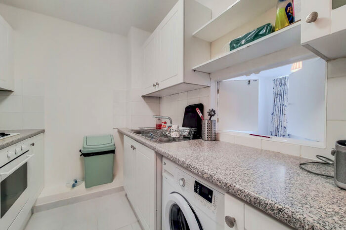 2 Bedroom Flat To Rent In Deptford High Street, Deptford, London, SE8