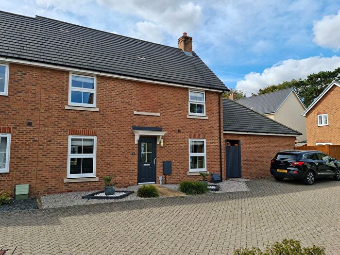 3 Bedroom Semi-detached House For Sale In Elliot Way, Sholden Fields, Deal, CT14