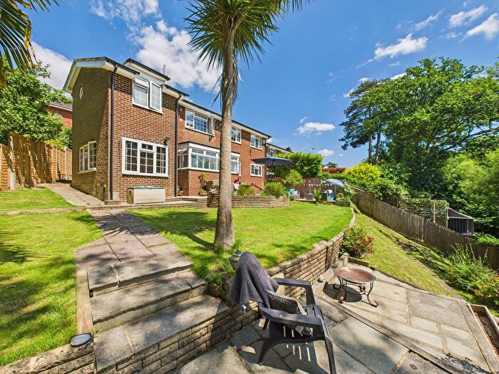 4 Bedroom Detached House For Sale In Dickins Way, Horsham, RH13