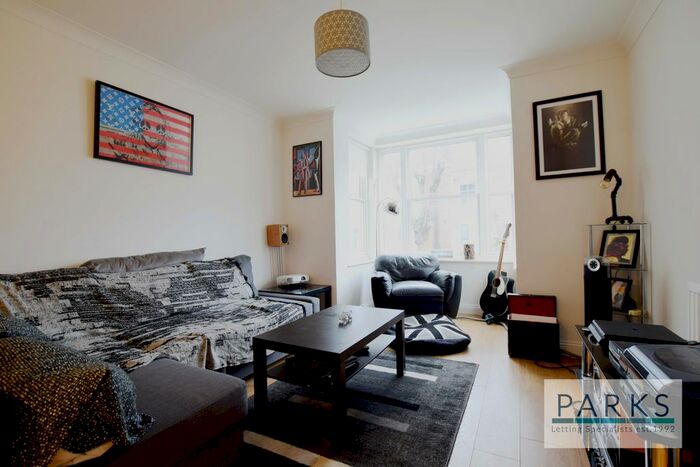 1 Bedroom Flat To Rent In Caspian Court, Buckingham Road, Brighton, East Sussex, BN1
