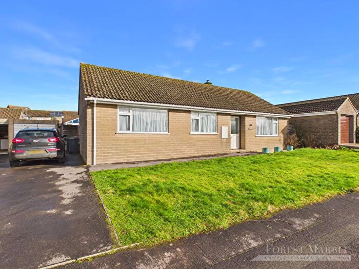 3 Bedroom Detached Bungalow For Sale In Moor Close, Wincanton, BA9
