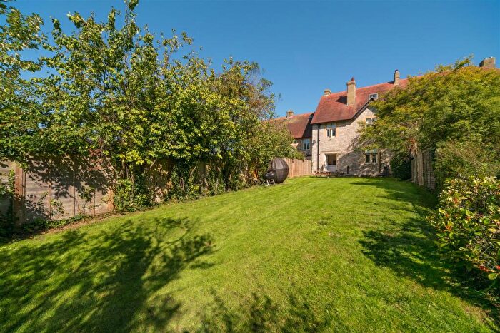 3 Bedroom House For Sale In Woodvale Road, Gurnard, Cowes, PO31