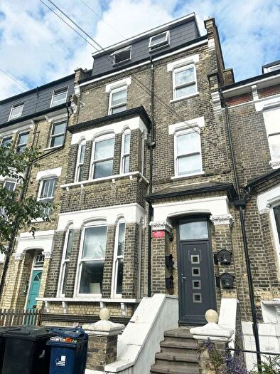1 Bedroom Flat To Rent In Allison Road, Acton, W3