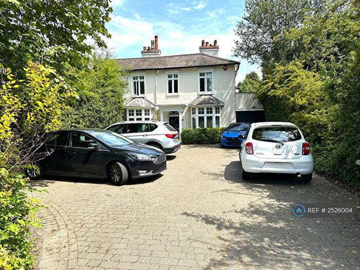5 Bedroom Semi-Detached House To Rent In Bromley Common, Bromley, BR2