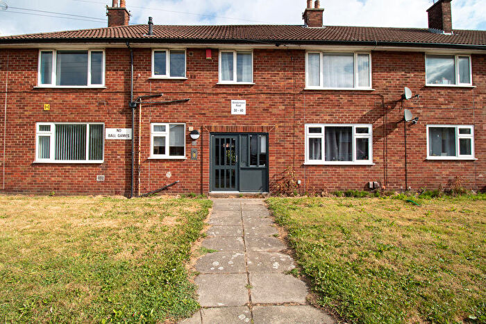 1 Bedroom Flat For Sale In Windermere Road, Farnworth, Bolton, BL4