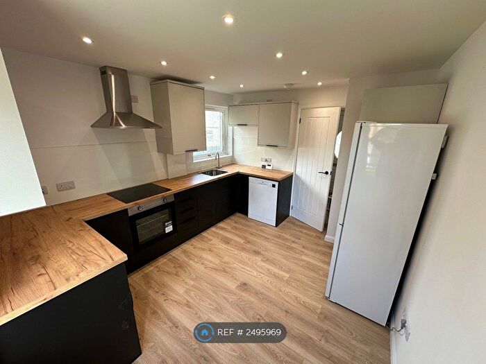 4 Bedroom End Of Terrace House To Rent In Morrison Way, Livingston, EH54