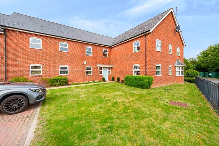 2 Bedroom Apartment To Rent In Woodcock Chase, Bracknell, RG12