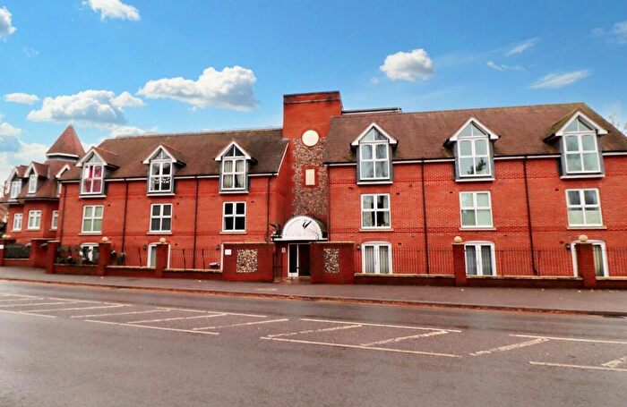 Studio To Rent In Leret Way, Leatherhead, Surrey, KT22