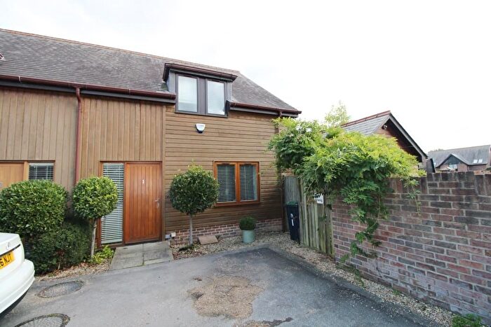 3 Bedroom Semi-Detached House To Rent In Ringwood Road, Ferndown, BH22