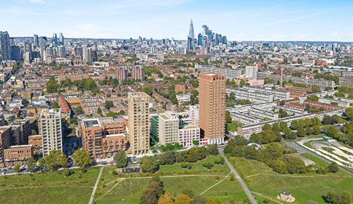 2 Bedroom Flat For Sale In Westmoreland Road, London, SE17