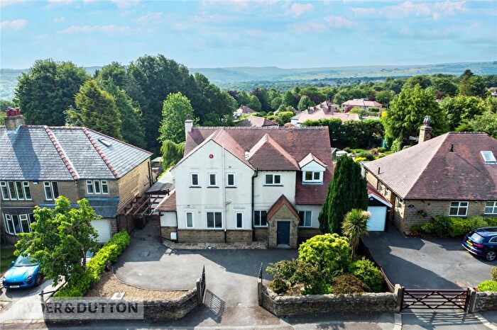 6 Bedroom Detached House For Sale In Woodside Road, Beaumont Park, Huddersfield, West Yorkshire, HD4