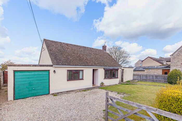 2 Bedroom Detached House To Rent In Long Hanborough, OX29