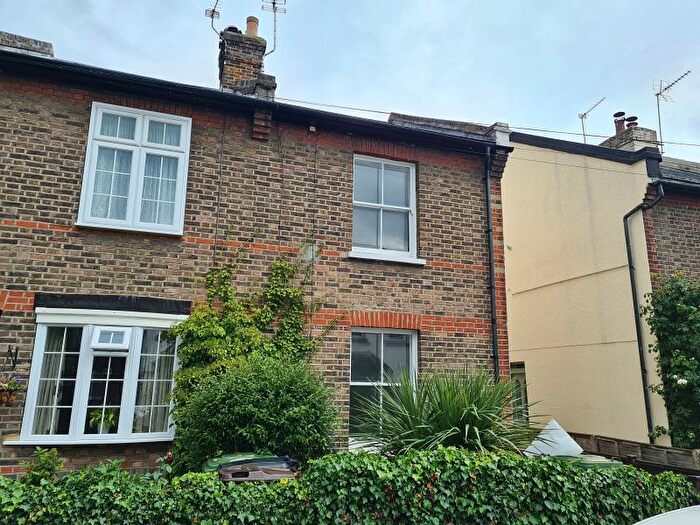 2 Bedroom End Of Terrace House For Sale In Albert Road, Epsom, Surrey, KT17