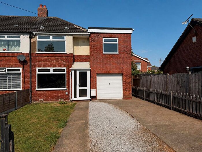 3 Bedroom End Terrace House For Sale In Hotham Road South, Hull, HU5