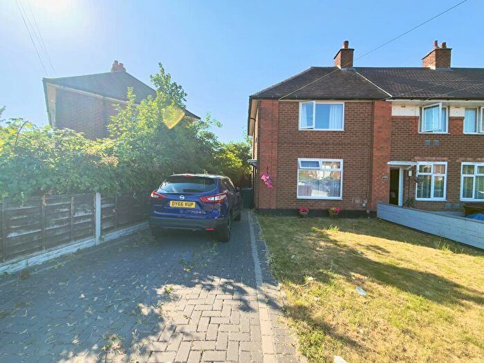 3 Bedroom House To Rent In Eatesbrook Road, Stechford, B33