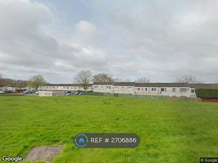 4 Bedroom Semi-Detached House To Rent In Hartland, Skelmersdale, WN8