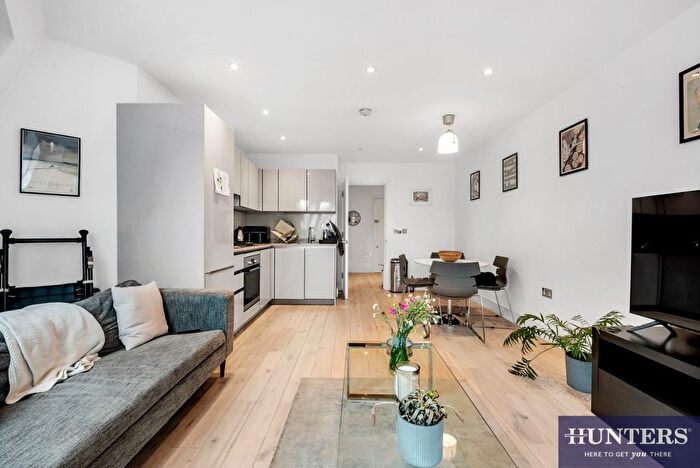 1 Bedroom Flat To Rent In Finchley Road, London, NW2