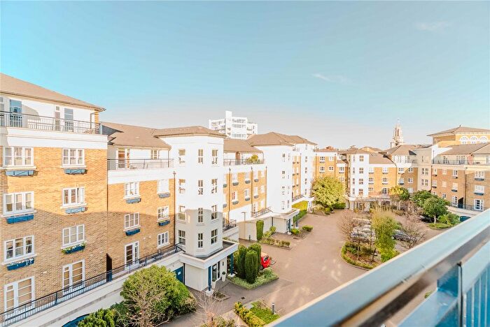 2 Bedroom Flat For Sale In Victory Place, Limehouse, E14