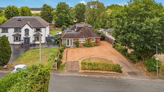 4 Bedroom Bungalow For Sale In Barkers Lane, Wythall, Birmingham, B47
