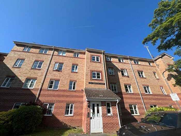 2 Bedroom Flat To Rent In Priestley Court, Princes Gate, High Wycombe, HP13