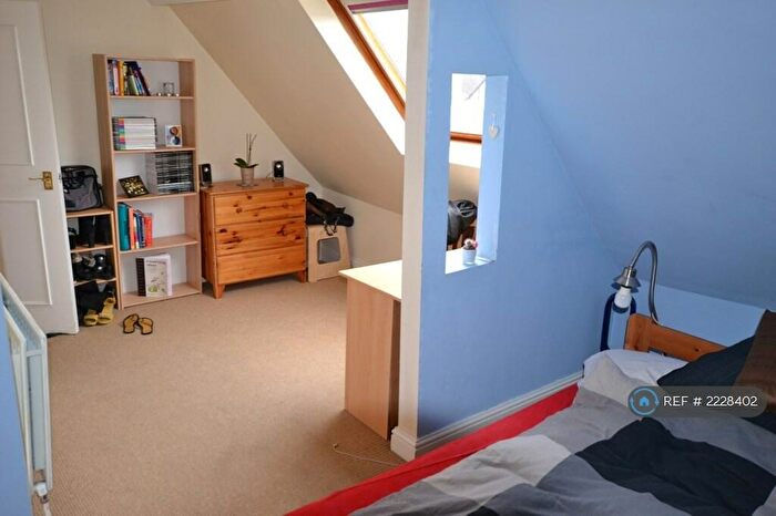 4 Bedroom Flat To Rent In Chatsworth Road, London, NW2