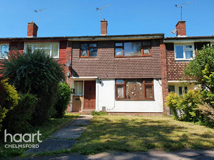3 Bedroom Terraced House For Sale In Meadgate Avenue, Chelmsford, CM2