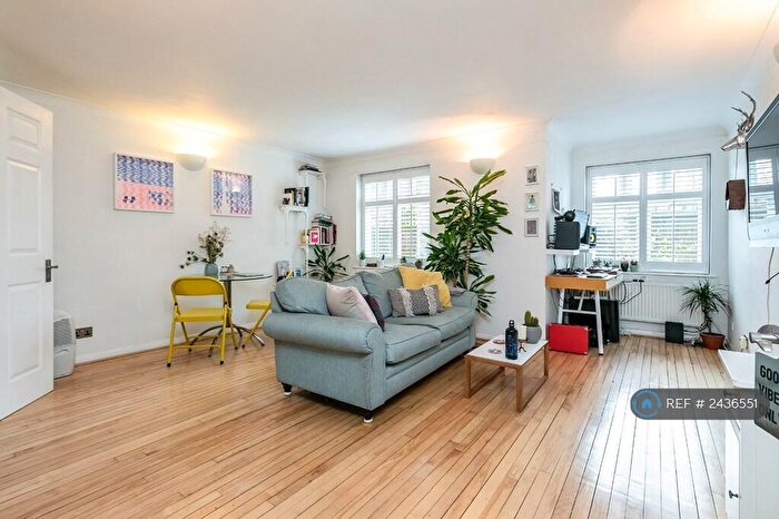 1 Bedroom Flat To Rent In Bishops Court, London, N16