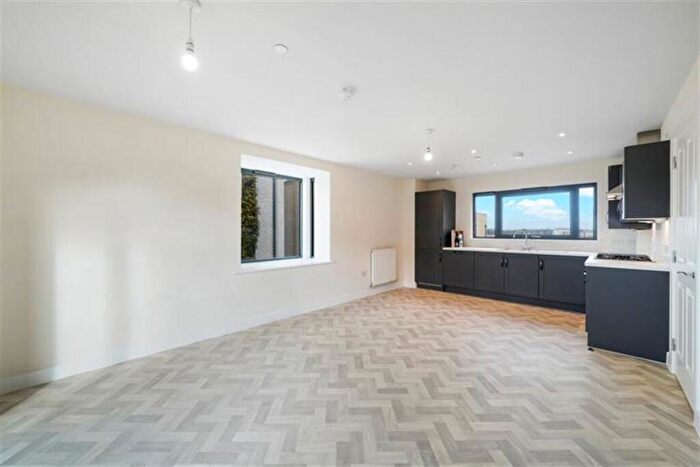 2 Bedroom Flat To Rent In Bedroom Property In Evolution Court, Darwin Green, CB3