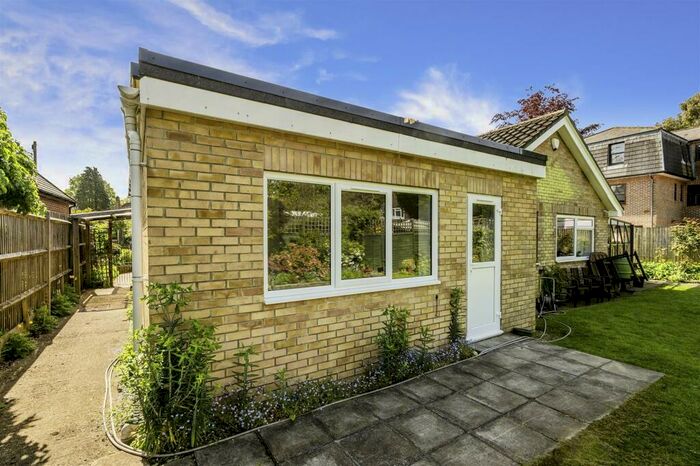 1 Bedroom Flat To Rent In Tower Road, Tadworth, KT20