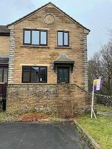 3 Bedroom End Of Terrace House To Rent In Woodside, Buxton, SK17