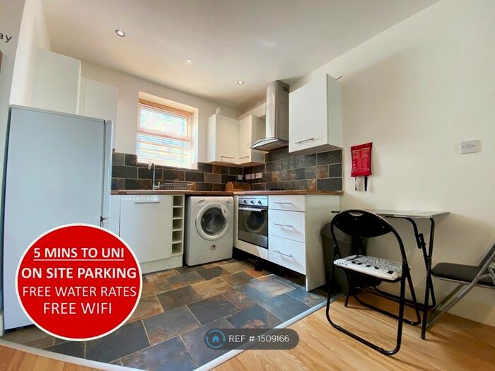 1 Bedroom Flat To Rent In New Walk, Leicester, LE1