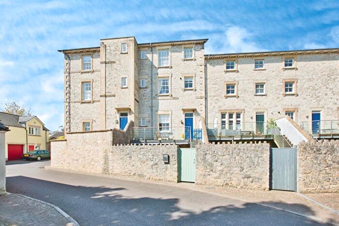 3 Bedroom Terraced House For Sale In Bowditch Close, Shepton Mallet, BA4