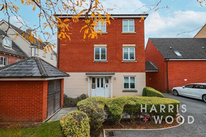 2 Bedroom Apartment For Sale In Halcyon Close, Witham, Essex, CM8