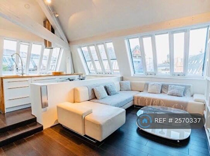 2 Bedroom Penthouse To Rent In China House, Manchester, M1