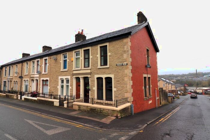3 Bedroom End Of Terrace House To Rent In Harwood Street, Darwen, BB3