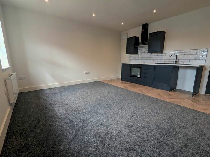 1 Bedroom Flat To Rent In Wind Street, Neath, SA11