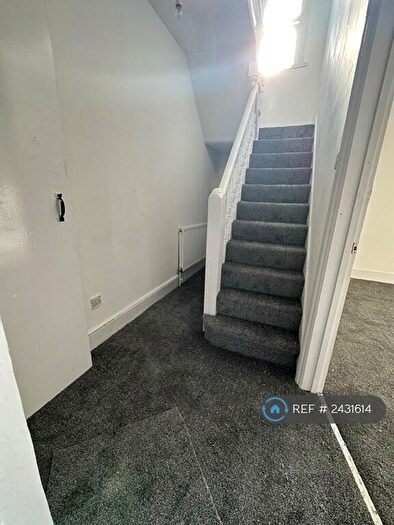 3 Bedroom Flat To Rent In Katherine Road, London, E7