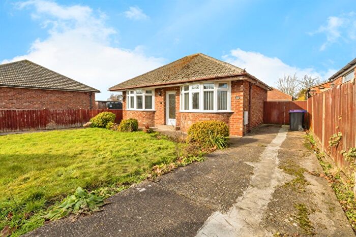 2 Bedroom Detached Bungalow For Sale In Wragby Road, Bardney, Lincoln, LN3