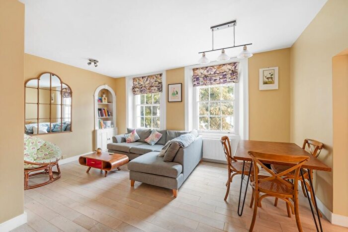 1 Bedroom Flat To Rent In Fulham Road, London, SW6