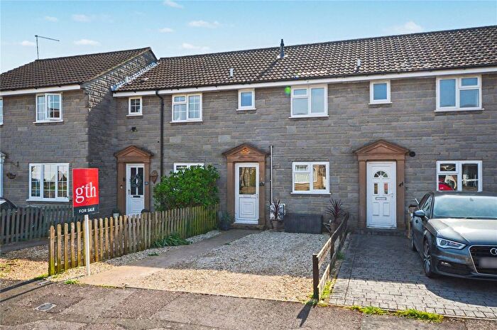 2 Bedroom Detached House For Sale In Barrymore Close, Langport, Somerset, TA10