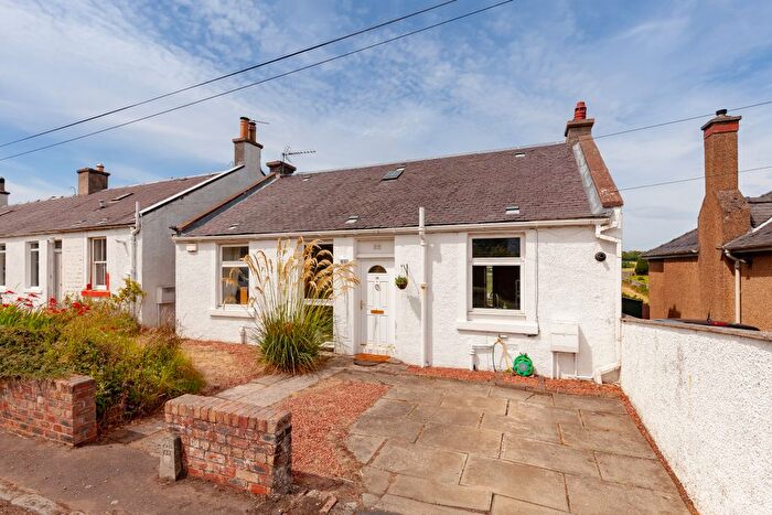 3 Bedroom Detached House For Sale In Freelands Road, Ratho, EH28