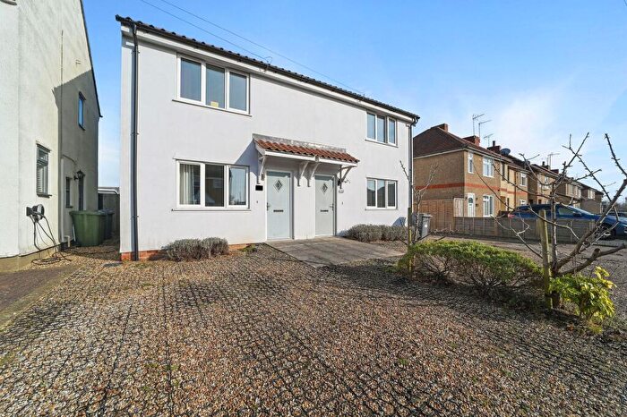 2 Bedroom Semi-Detached House For Sale In Edwin Avenue, Woodbridge, IP12