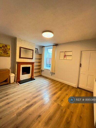 3 Bedroom Terraced House To Rent In Stansted Road, Southsea, PO5