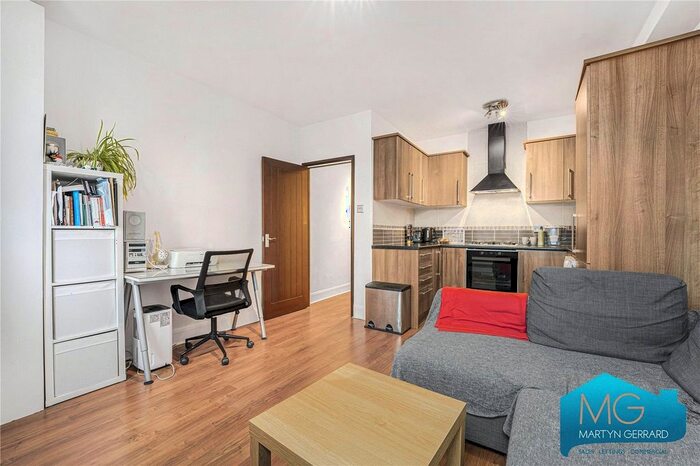 1 Bedroom Flat To Rent In Shaftesbury Road, London, N19