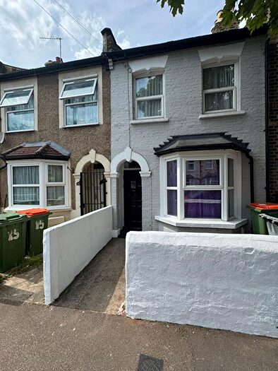 3 Bedroom Terraced House To Rent In Jedburgh Road, London, E13