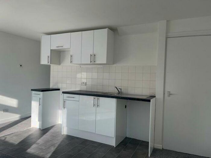 1 Bedroom Flat To Rent In Gibbwin, Great Linford, MK14