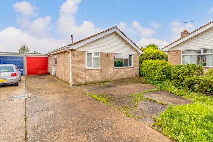 2 Bedroom Detached Bungalow For Sale In Poplar Court, Old Leake, PE22