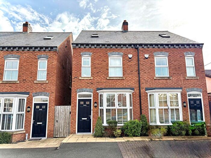 3 Bedroom Semi Detached House For Sale In Bilston Street, Sedgley, DY3