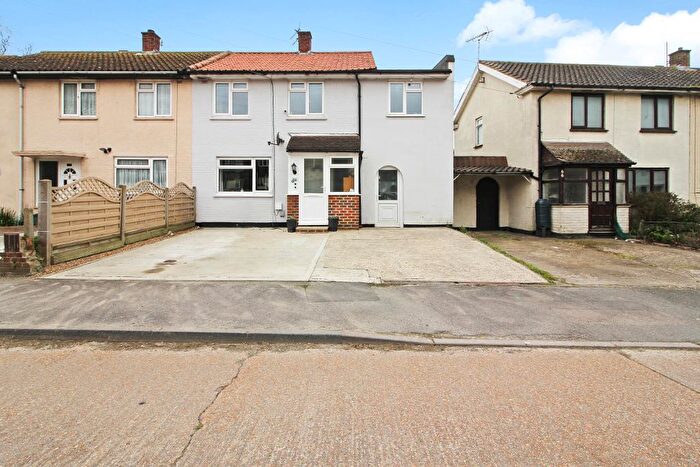 3 Bedroom Semi Detached House For Sale In St Martins Road, Deal, Kent, CT14